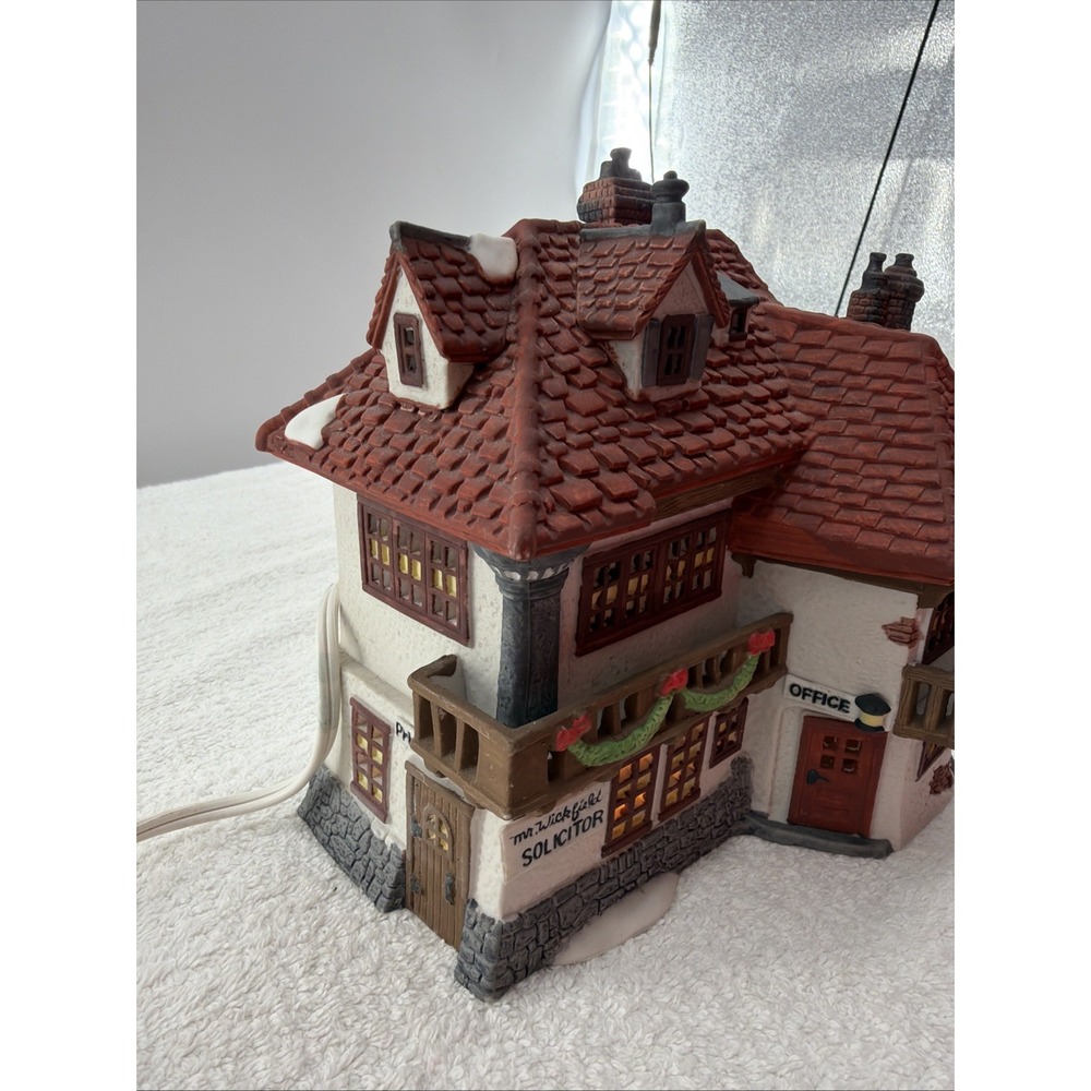 Dept 56 Dickens Village Mr. Wickfield Solicitor No Box but Working Light - Picture 3 of 7
